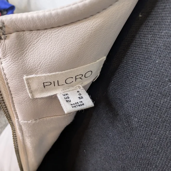 💘 Anthro Pilcro Faux-Leather Scoop-Neck Shift Mini Dress - Picture 7 of 9